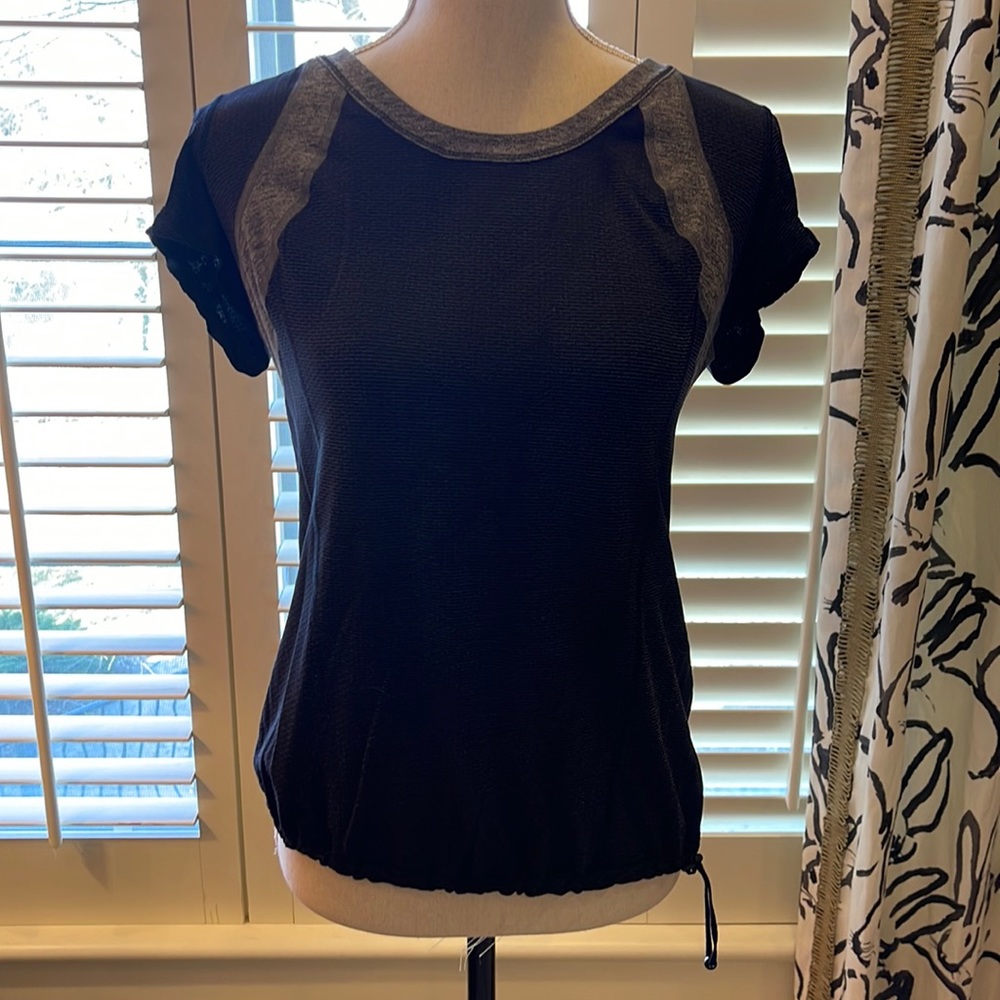 Lululemon short sleeve